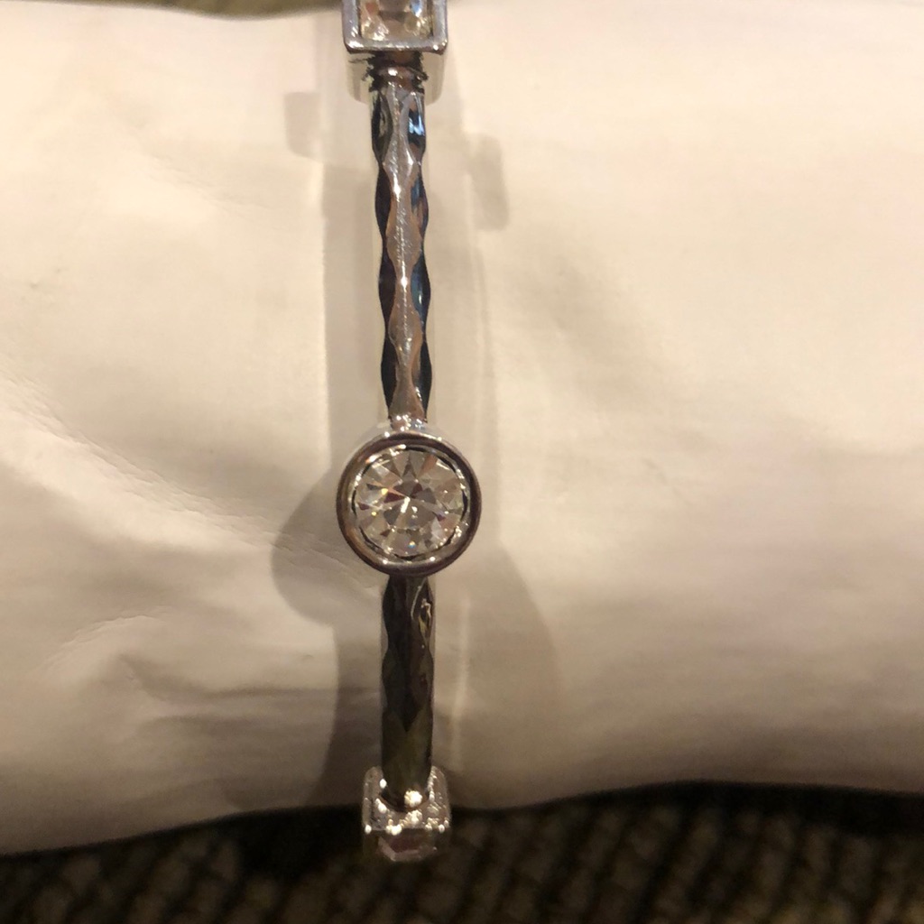 Bangle Bracelet 560